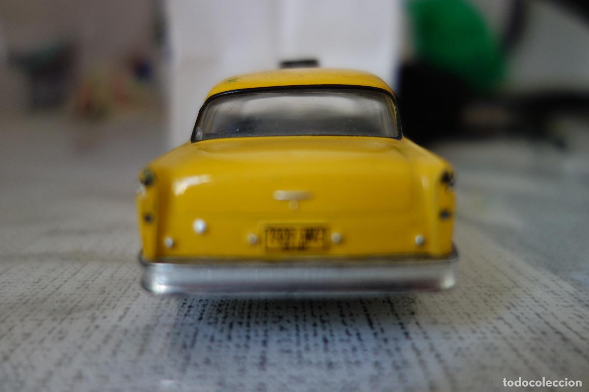 Coches a escala: TAXI CHECKER CAB CHICAGO ILLINOIS - Foto 4