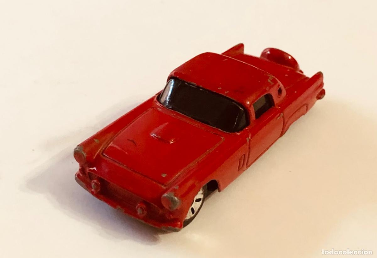 Coches a escala: Ford Thunderbird 1956 de Maisto metal - Foto 4