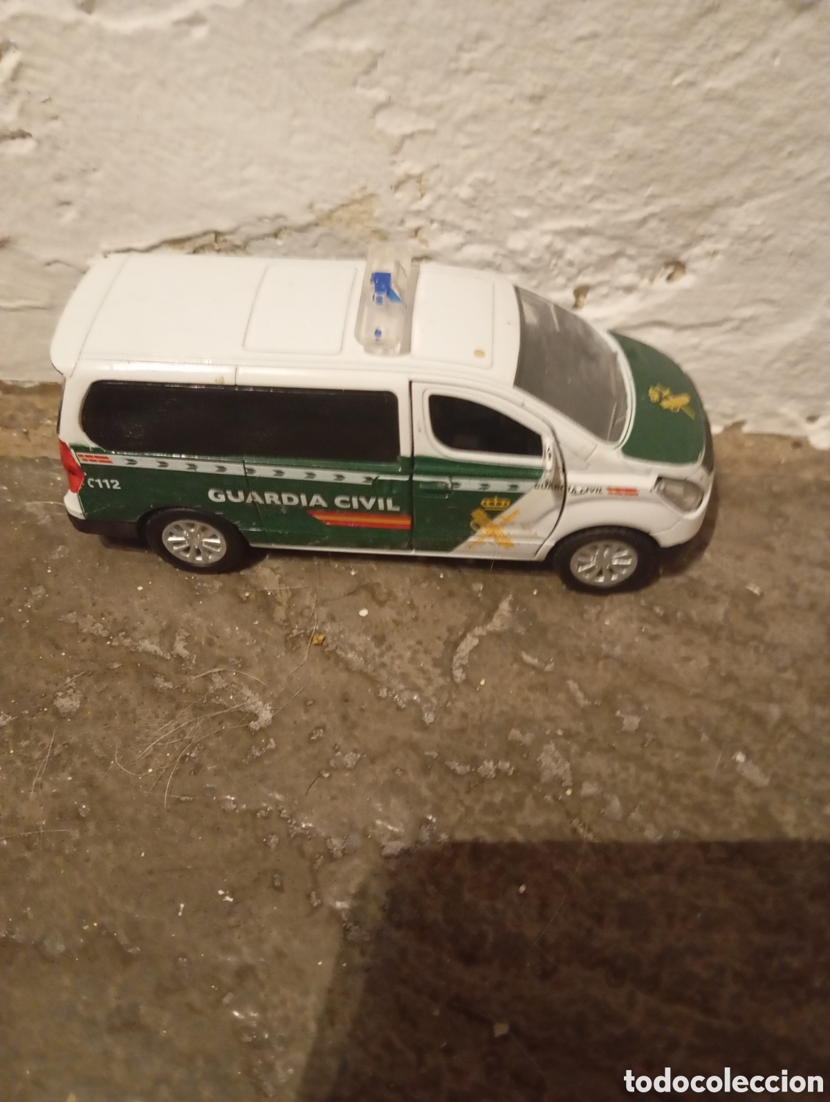 Voitures &agrave; l'&eacute;chelle: Coche met&aacute;lico de guardia civil