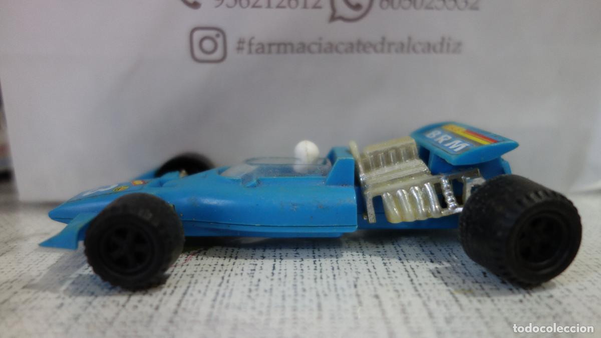 Coches a escala: BRM AZUL DE TRANSPLASTIC - Foto 2