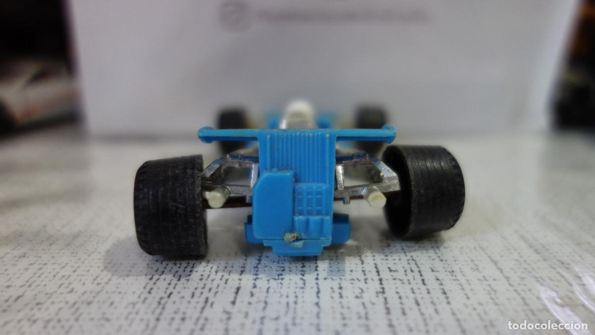 Coches a escala: BRM AZUL DE TRANSPLASTIC - Foto 4