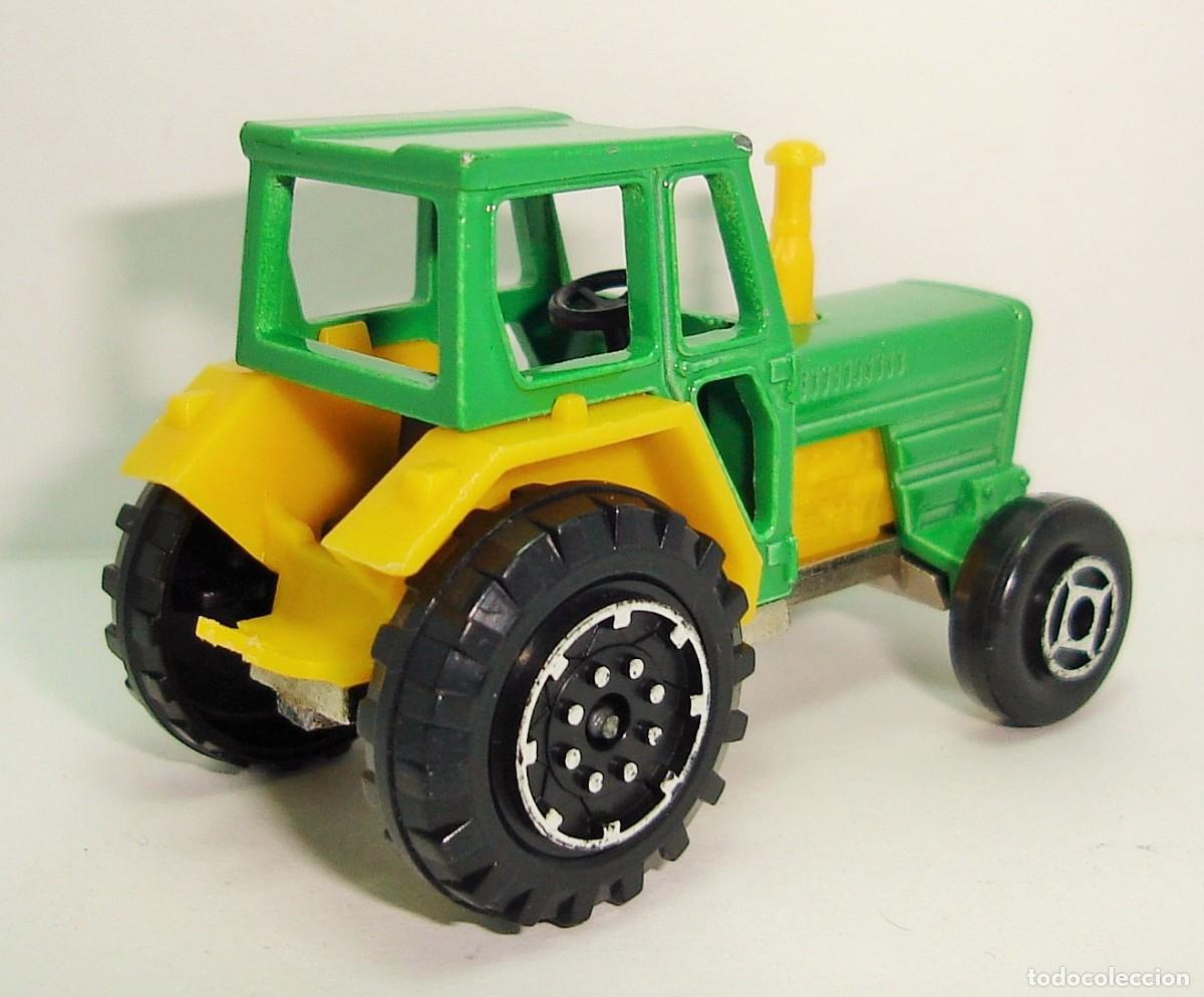 Coches a escala: TRACTOR BICOLOR MAJORETTE ESCALA 1:65 - Foto 4