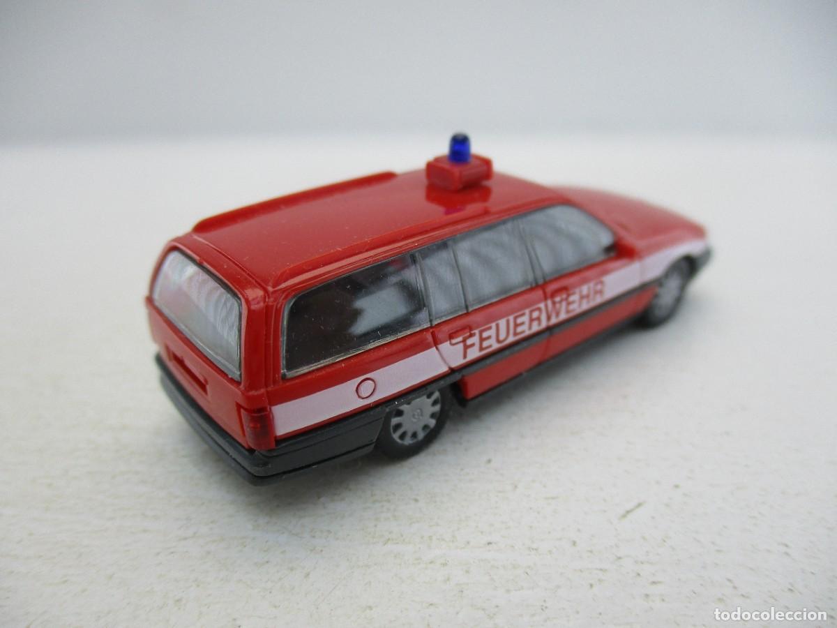 Coches a escala: COCHE ESCALA 1:87 REF B19 - Foto 2