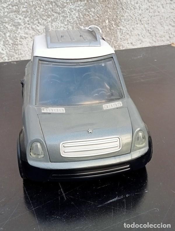 Coches a escala: coche mini mu&ntilde;ecas bratz - Foto 2