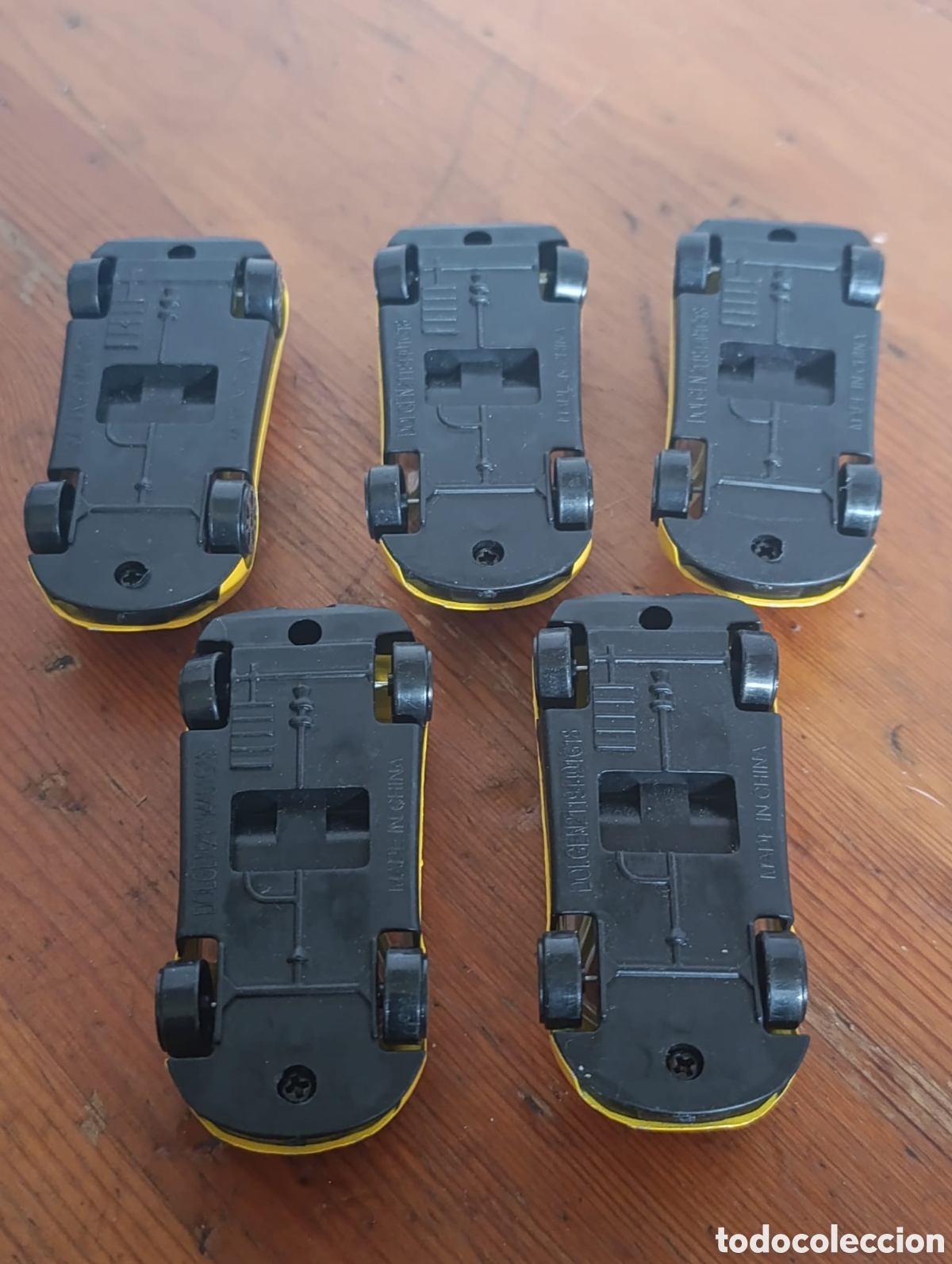 Coches a escala: LOTE DE 5 COCHES / EN PVC - Foto 4