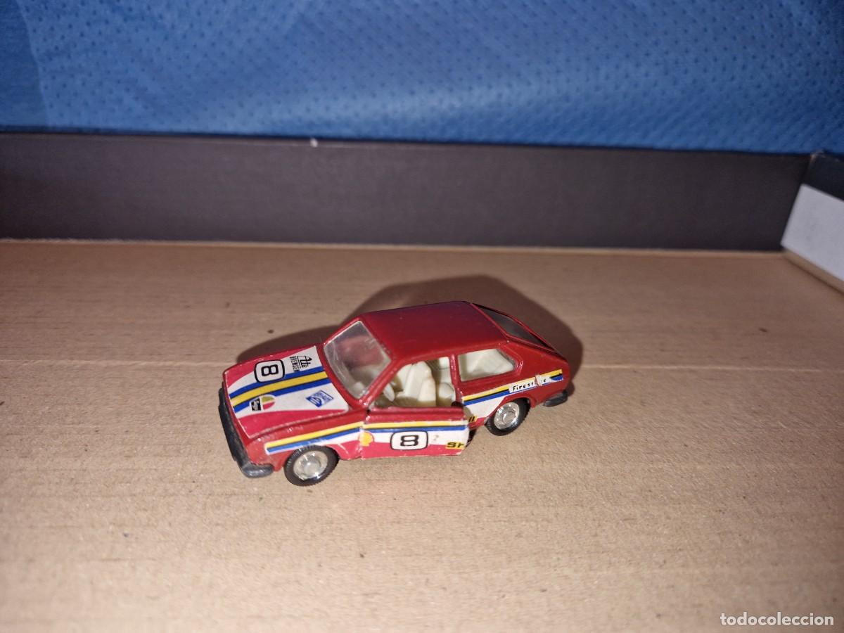 Coches a escala: COCHE SEAT 128 DE MIRA - Foto 3