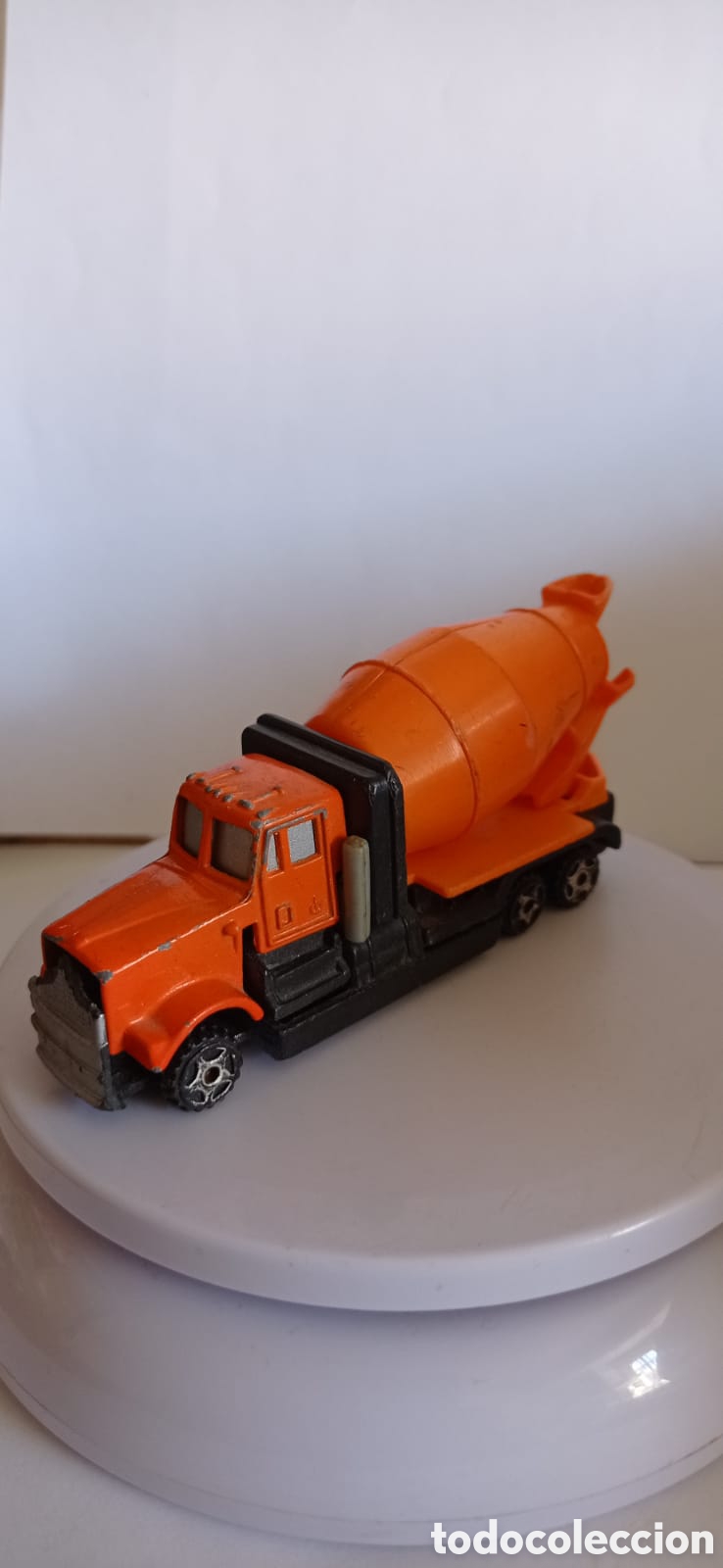 Coches a escala: ANTIGUO CAMION / HORMIGONERA / DE PVC - Foto 1