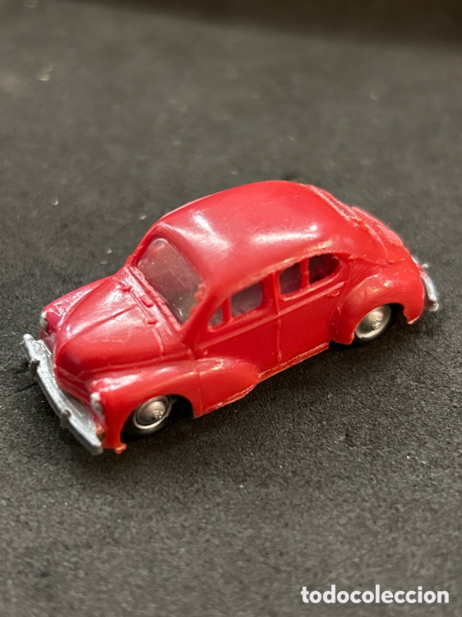 Coches a escala: Eko Renault 4cv rojo - Foto 1