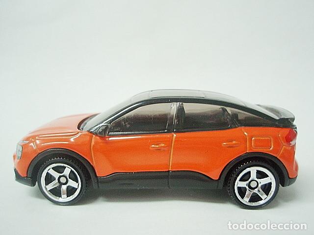 Coches a escala: MATCHBOX MB1425 B * 25 CITROEN E-C4 - Foto 1