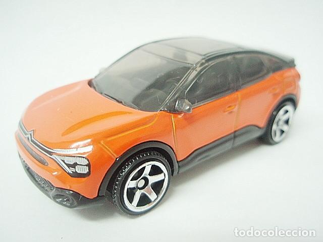 Coches a escala: MATCHBOX MB1425 B * 25 CITROEN E-C4 - Foto 3