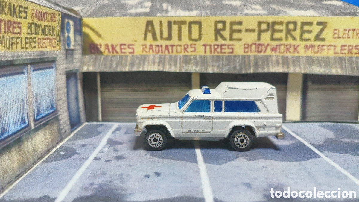 Coches a escala: MAJORETTE - Ambulance - Foto 3