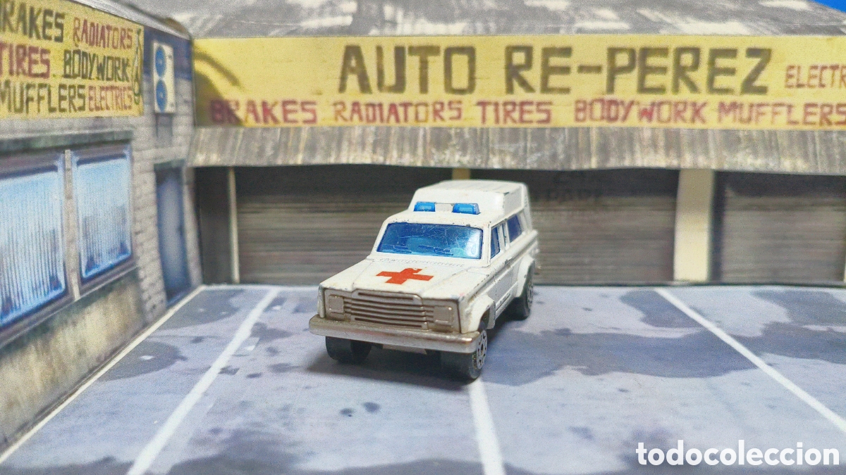 Coches a escala: MAJORETTE - Ambulance - Foto 1