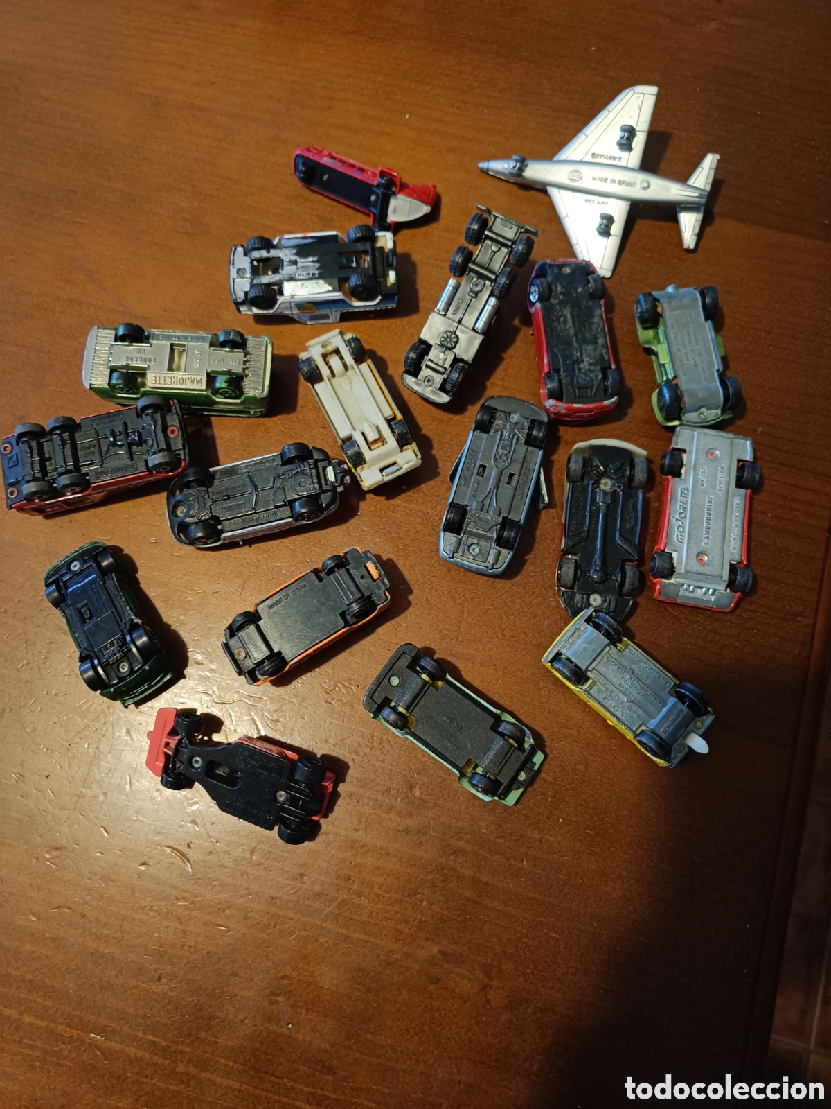 Coches a escala: Lote de coches en miniatura de varias marcas - Foto 2