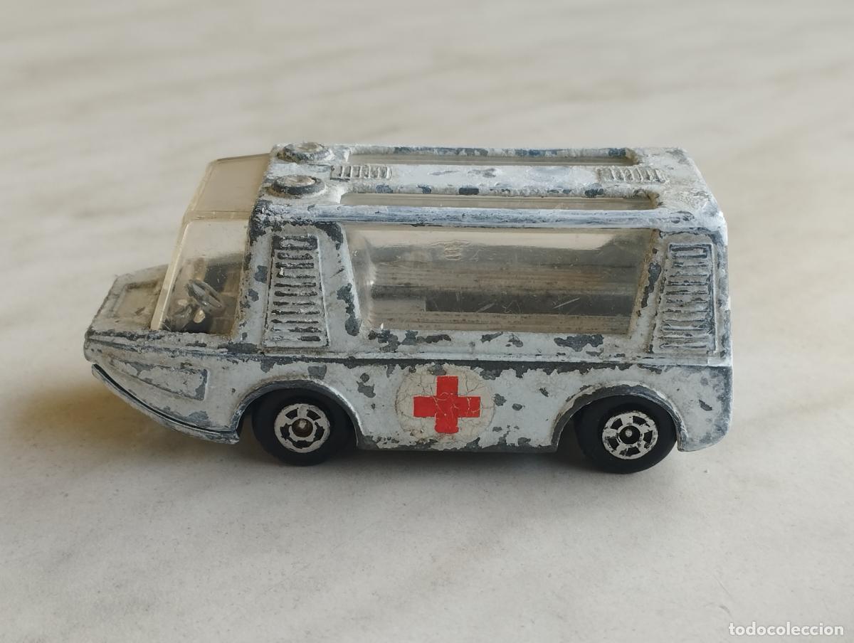 Modellautos: FURGONETA STRETCHA FETCHA AMBULANCIA DE LA MARCA MIRA 1,64