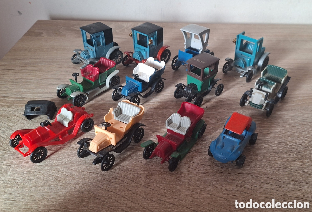Coches a escala: Lote de Coches Cl&aacute;sicos de Pl&aacute;stico - Foto 28
