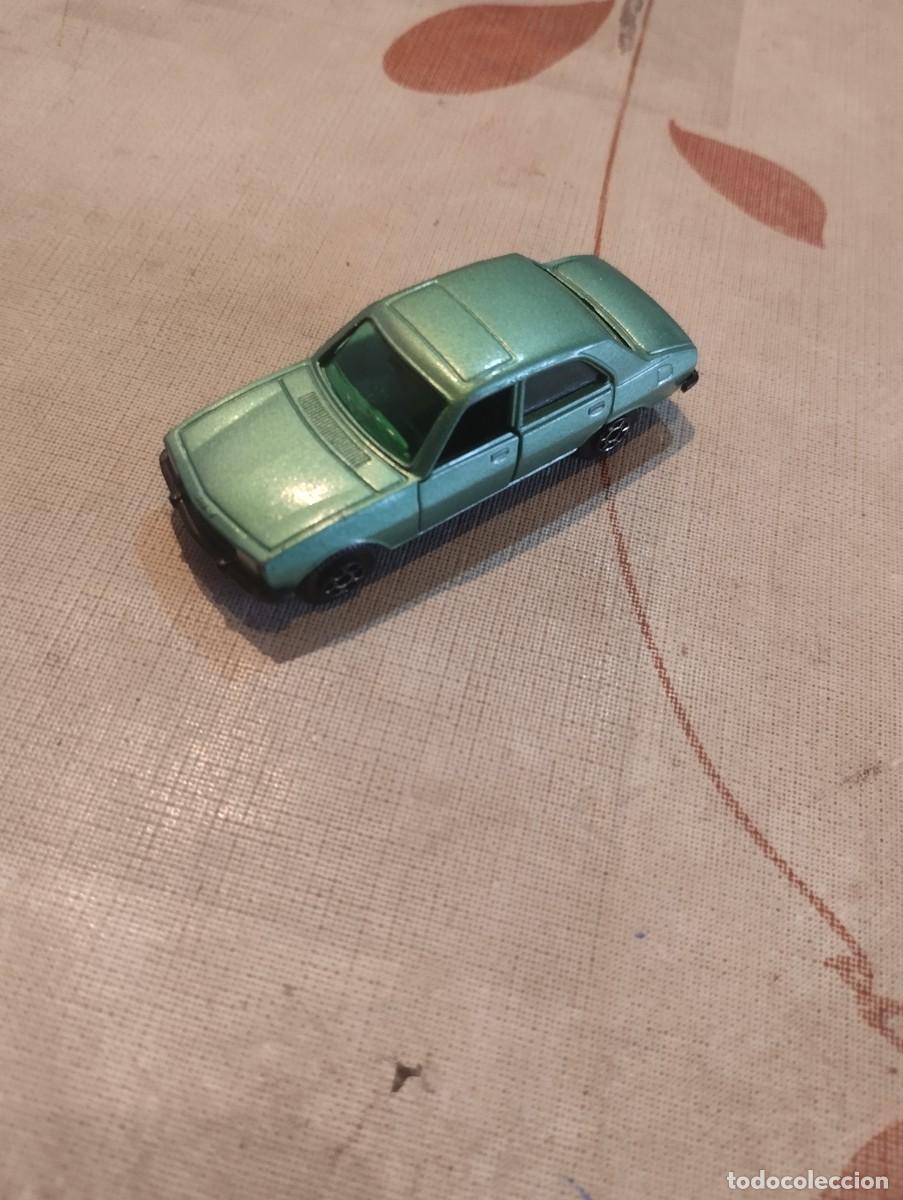 Coches a escala: Pilen mod Peugeot 504 - Foto 1