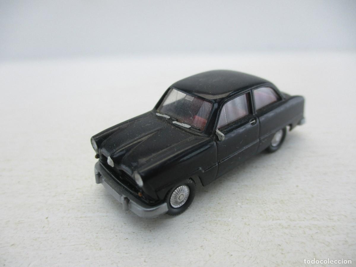 Coches a escala: COCHE ESCALA 1:87 REF B5 - Foto 1