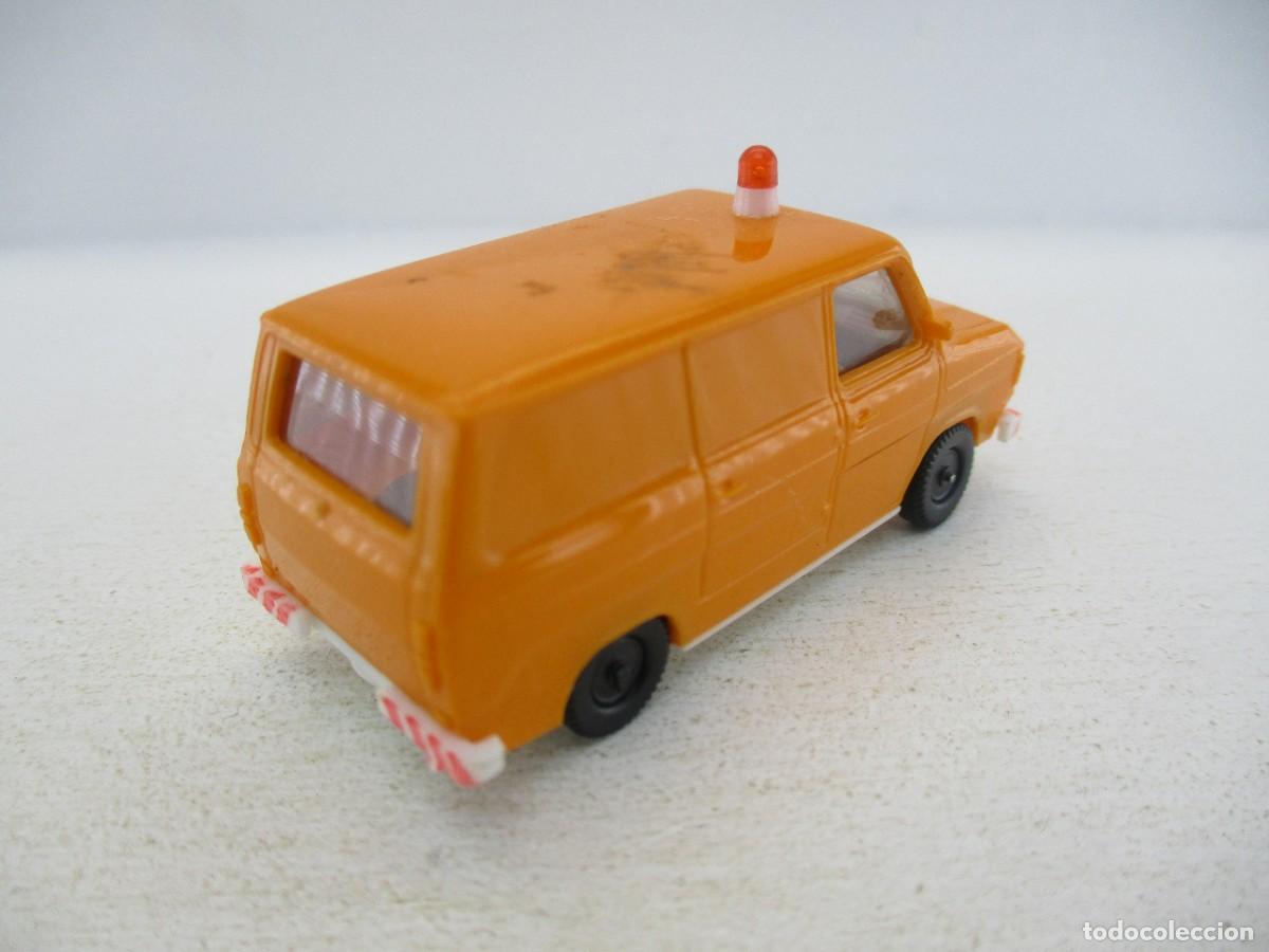 Coches a escala: COCHE ESCALA 1:87 REF B6 - Foto 2