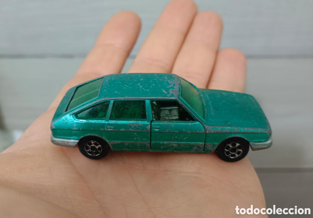 Coches a escala: Chrysler 150 pilen escala 1/64 - Foto 3