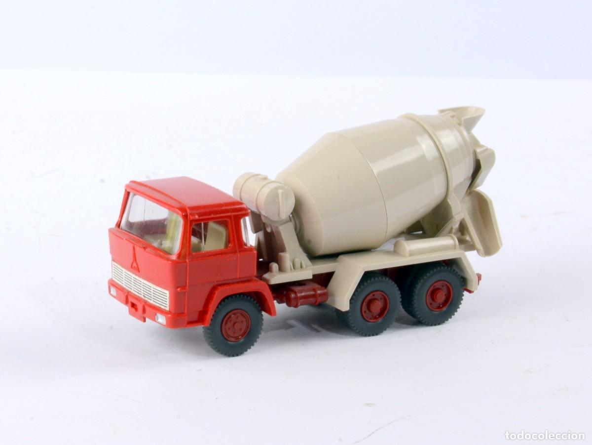 Coches a escala: Wiking Escala 1:87 H0 Antigo Cami&oacute;n Hormigonera Magirus Deutz 260-25 1974 - 77