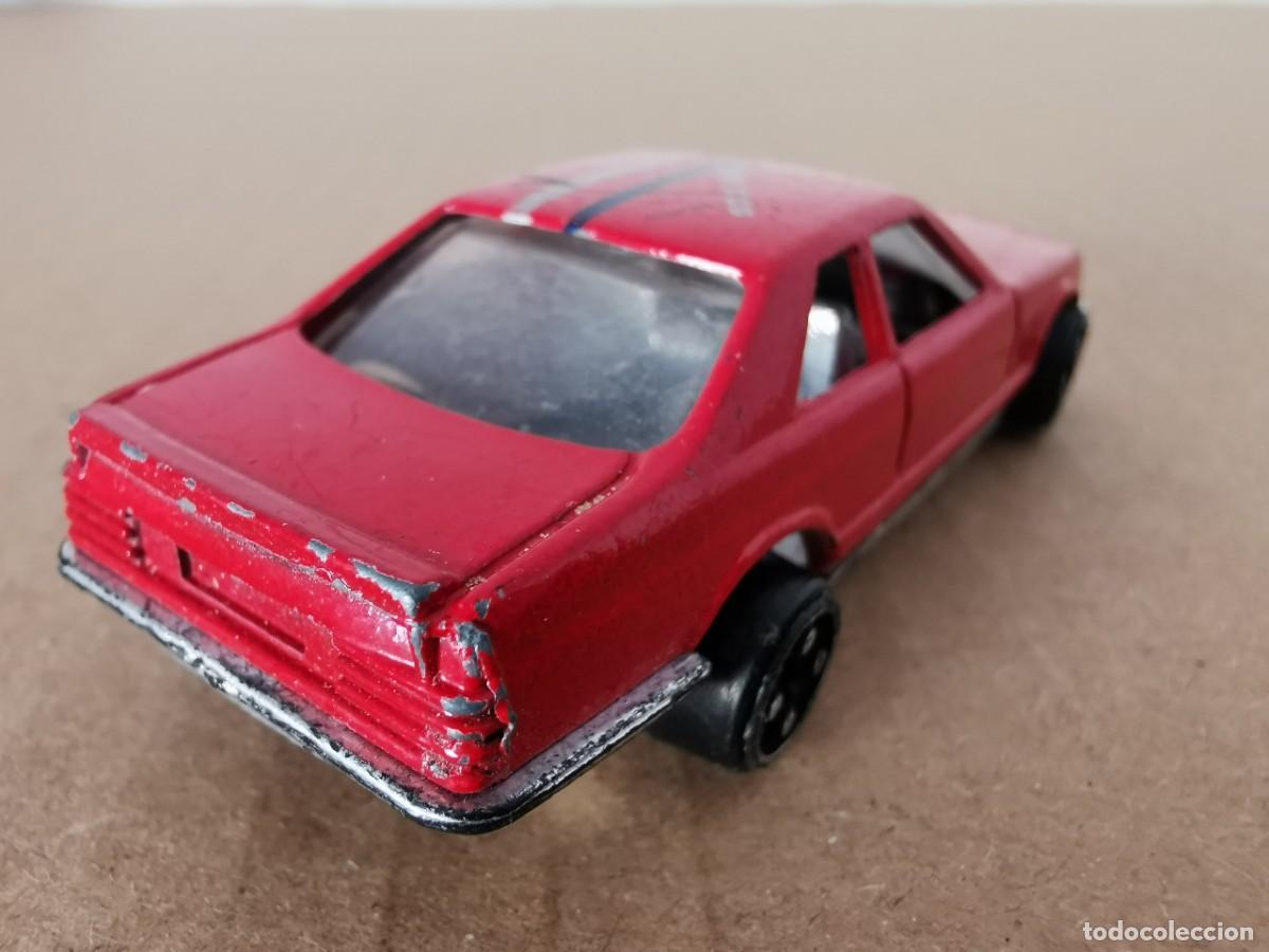 Coches a escala: Mercedes Benz 500 SEC 1/64 - Foto 4