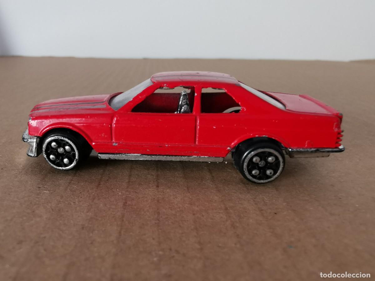Coches a escala: Mercedes Benz 500 SEC 1/64 - Foto 3