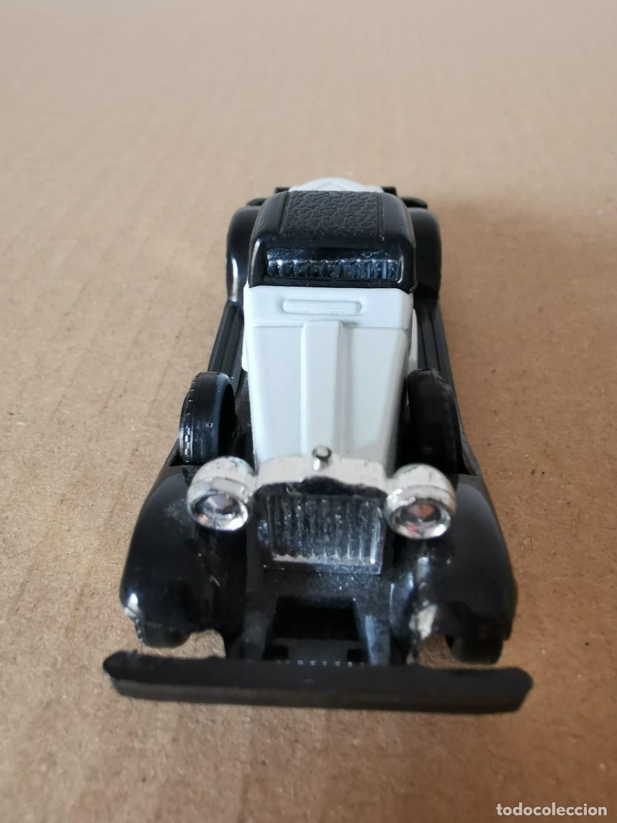 Coches a escala: Coche cl&aacute;sico antiguo 1/64 - Foto 2