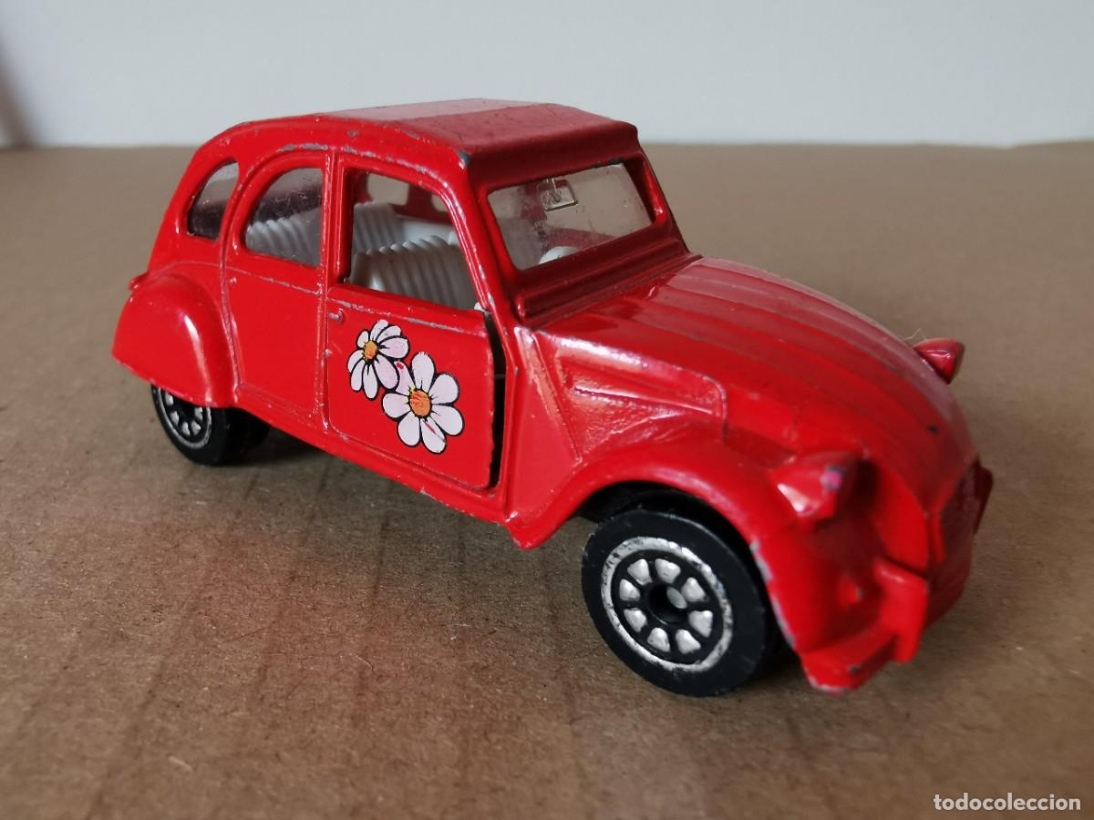 Coches a escala: Citroen 2 CV6 Corgi 1/64 - Foto 1