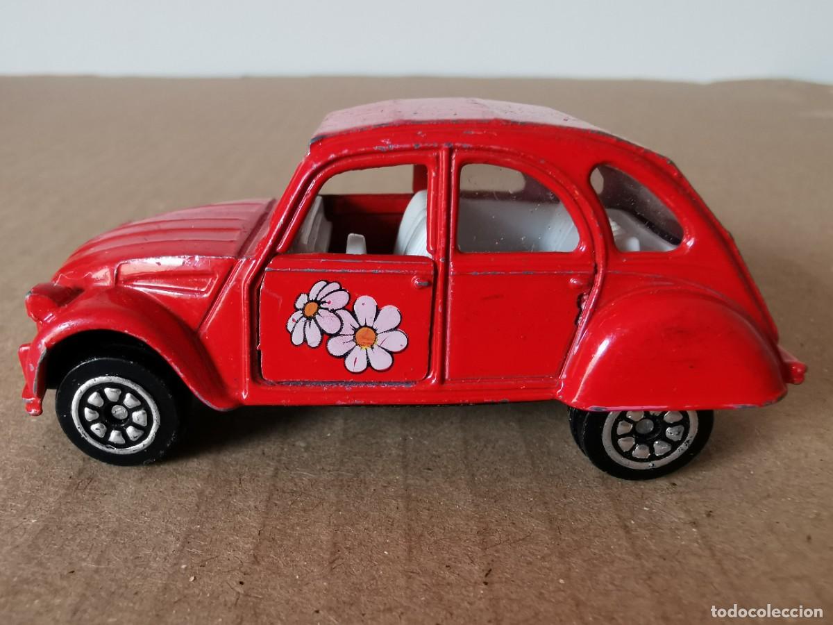 Coches a escala: Citroen 2 CV6 Corgi 1/64 - Foto 3