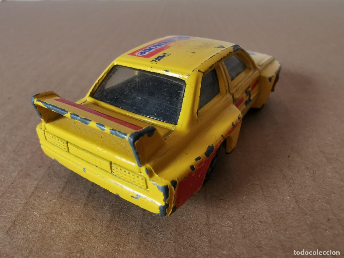 Coches a escala: BMW M3 E30 Corgi 1/64 - Foto 4