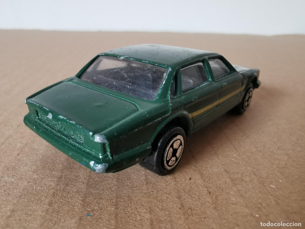 Coches a escala: Jaguar XJ BFG7 Corgi 1/64 - Foto 4