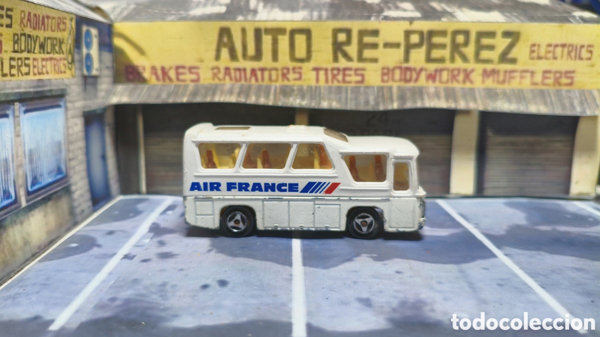 Coches a escala: MAJORETTE -- Minibus - Foto 4