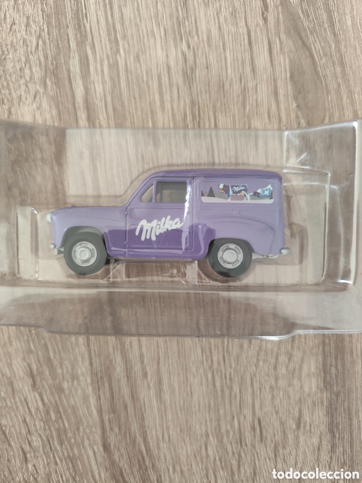 Coches a escala: Furgoneta CORGI Milka, totalmente nuevo