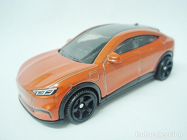 Coches a escala: MATCHBOX MB1303 E * 3 FORD MUSTANG MACH-E DEL 2021 - Foto 3