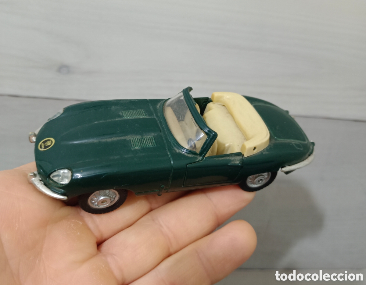 Coches a escala: Jaguar E type descapotable maisto retroficcion - Foto 1