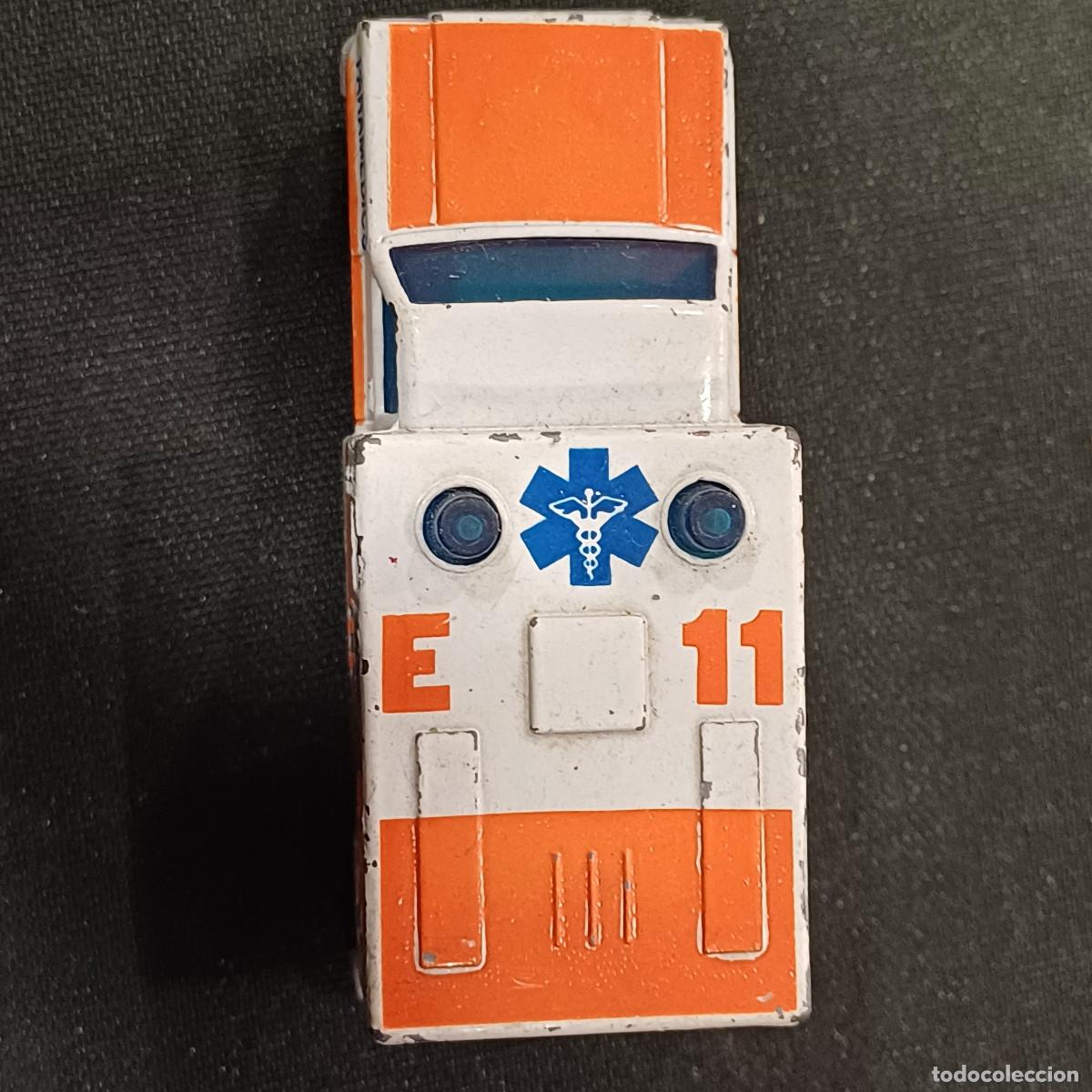 Coches a escala: AMBULANCIA MATCHBOX. - Foto 5