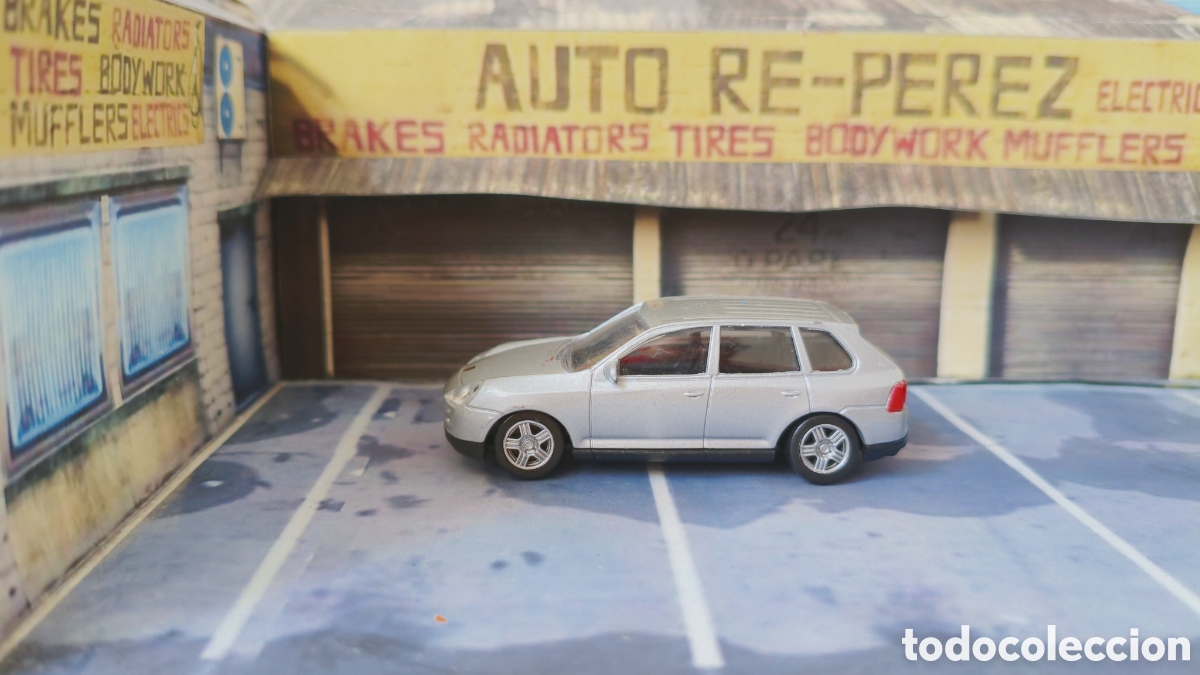 Coches a escala: MAJORETTE - Porsche Cayenne - Foto 3