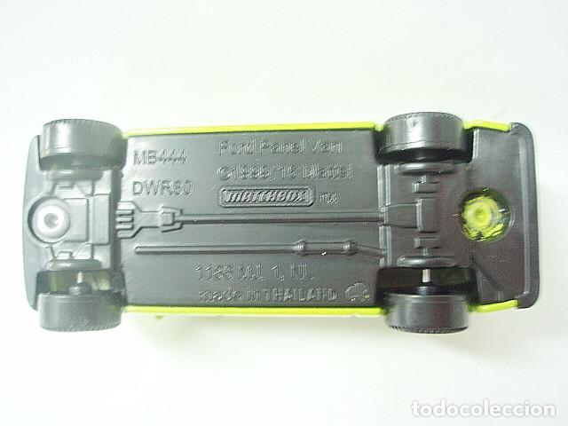 Coches a escala: MATCHBOX MB444 R C * 44 FORD E250 PANEL VAN WITH ROOF LIGHT - Foto 5