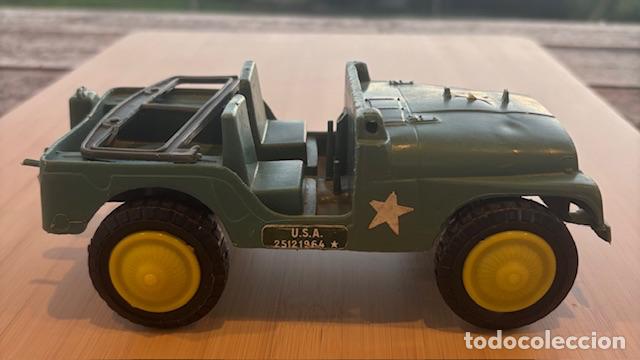 Modellautos: ANTIGUO COCHE MILITAR DE PL&Aacute;STICO - 18 CM X 9 CM