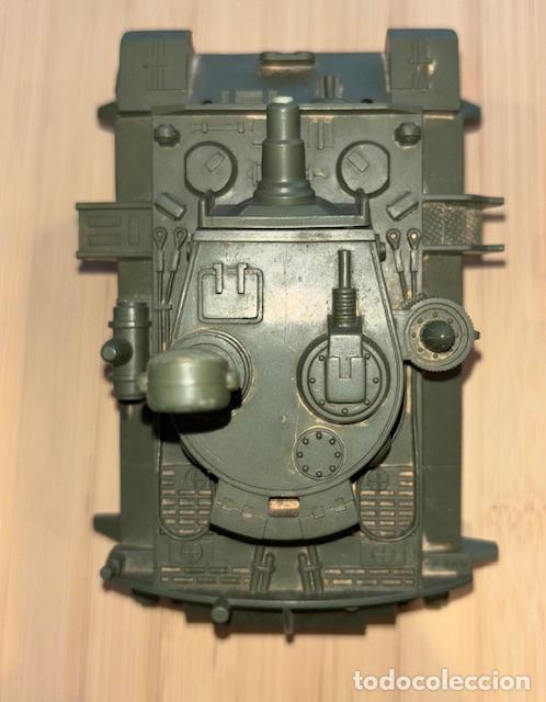 Coches a escala: TANQUE MILTAR DE PLASTICO A PILAS- 13CM X 8.5CM - Foto 4