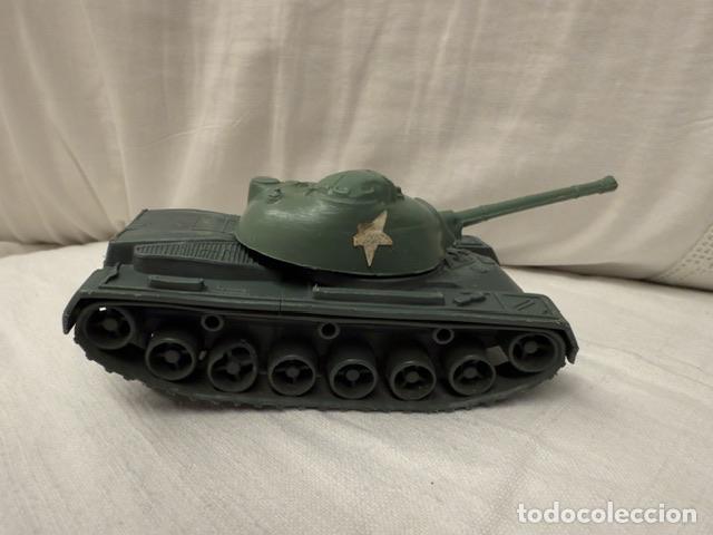 Coches a escala: TANQUE MILITAR DE PL&Aacute;STICO - 16 CM X 7 CM - Foto 1