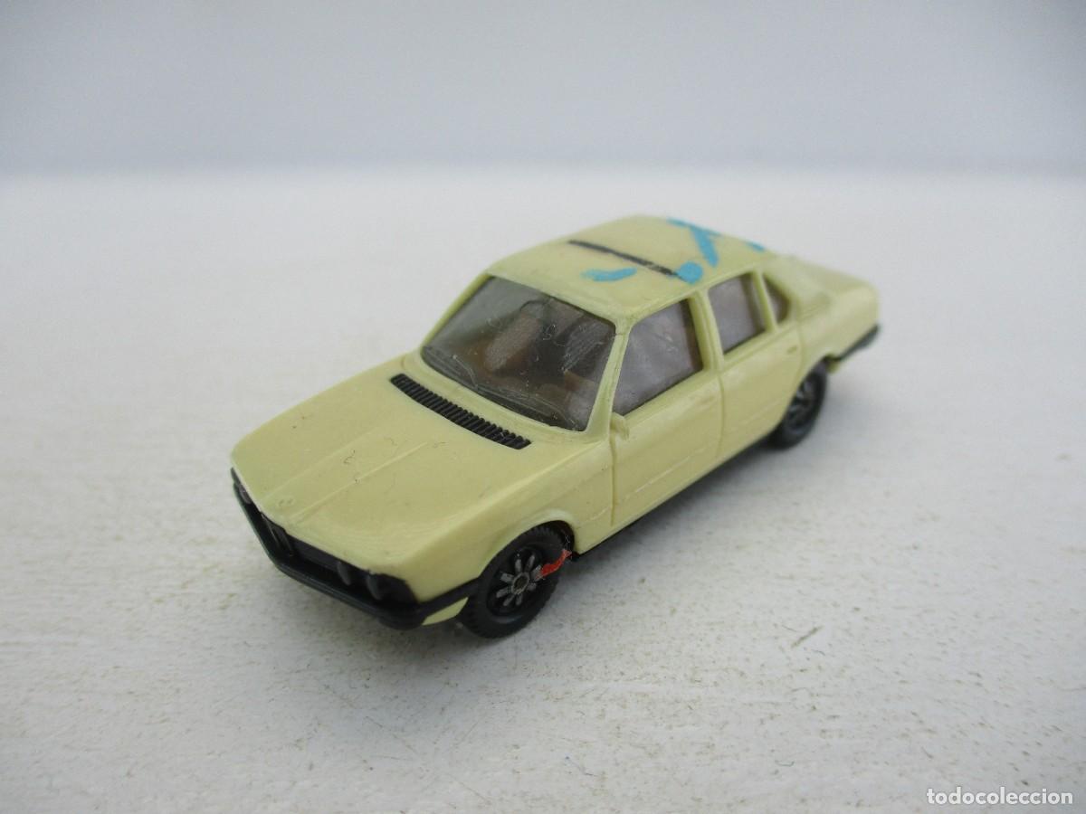 Coches a escala: COCHE ESCALA 1:87 REF B14 - Foto 1