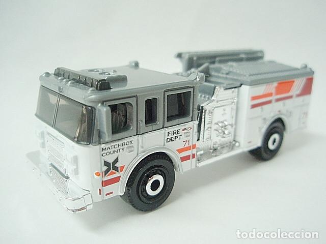 Coches a escala: MATCHBOX MB755 A * 55 PIERCE ARROW XT FIRE ENGINE - Foto 1
