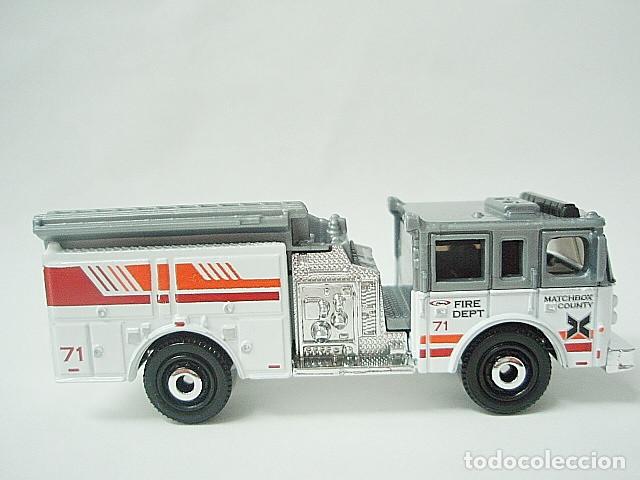 Coches a escala: MATCHBOX MB755 A * 55 PIERCE ARROW XT FIRE ENGINE - Foto 2