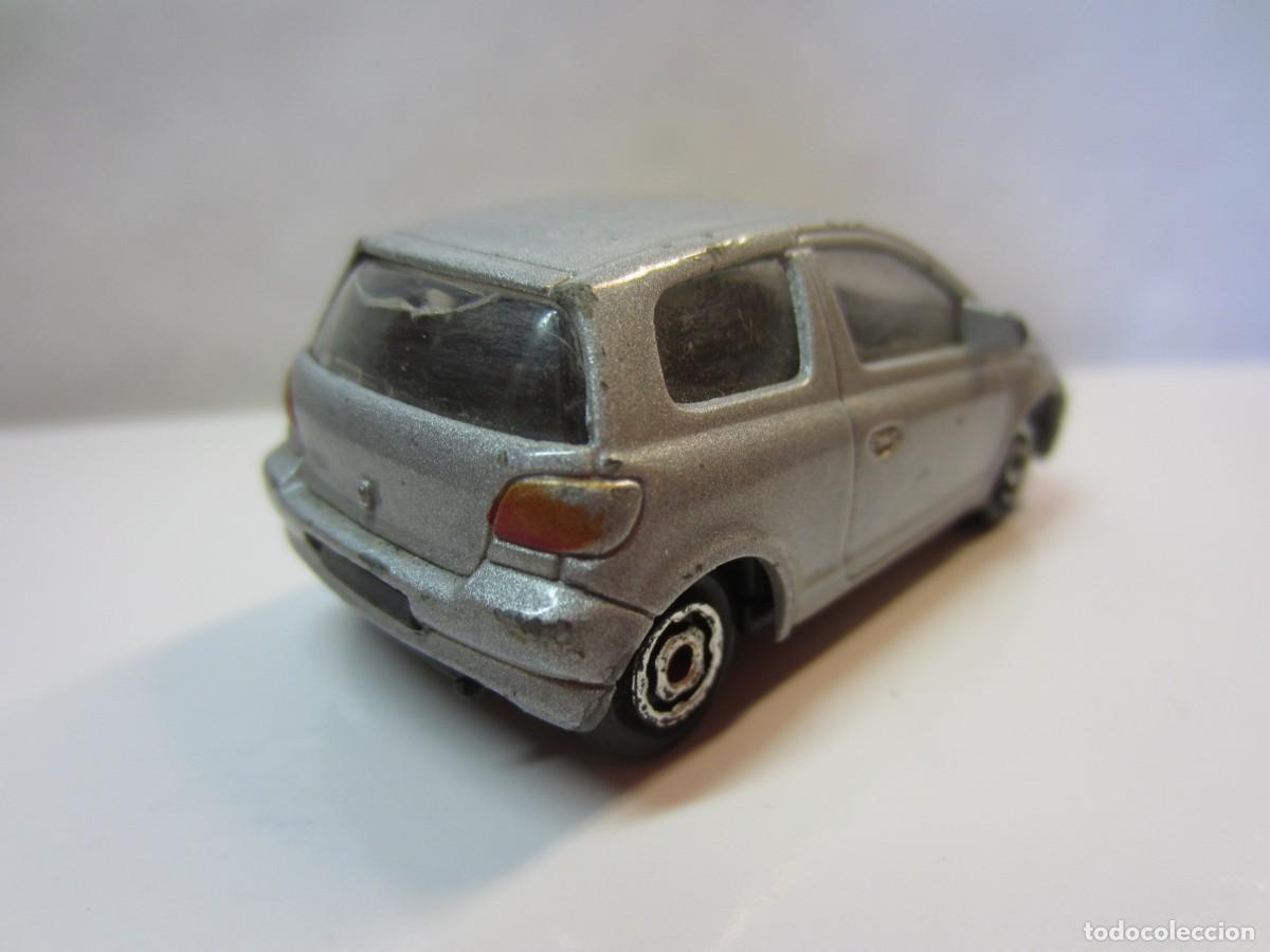Coches a escala: Toyota Yaris (Majorette Ref 254B) - Foto 4