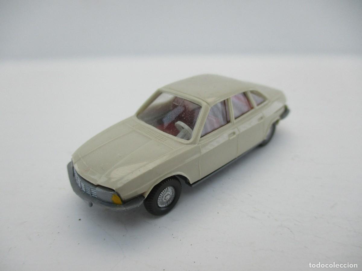Coches a escala: COCHE ESCALA 1:87 REF B16 - Foto 1
