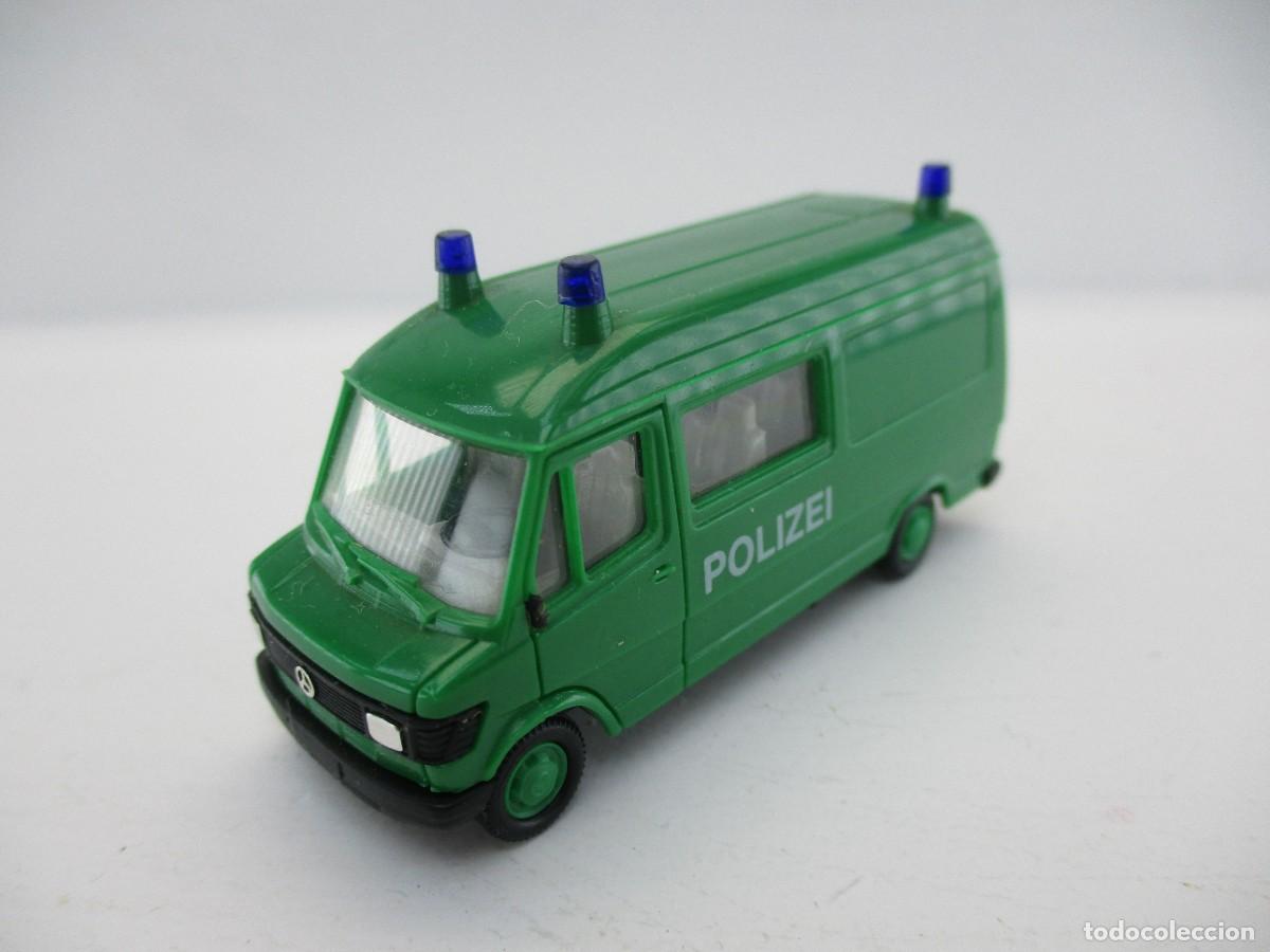 Coches a escala: COCHE ESCALA 1:87 REF B16 - Foto 1