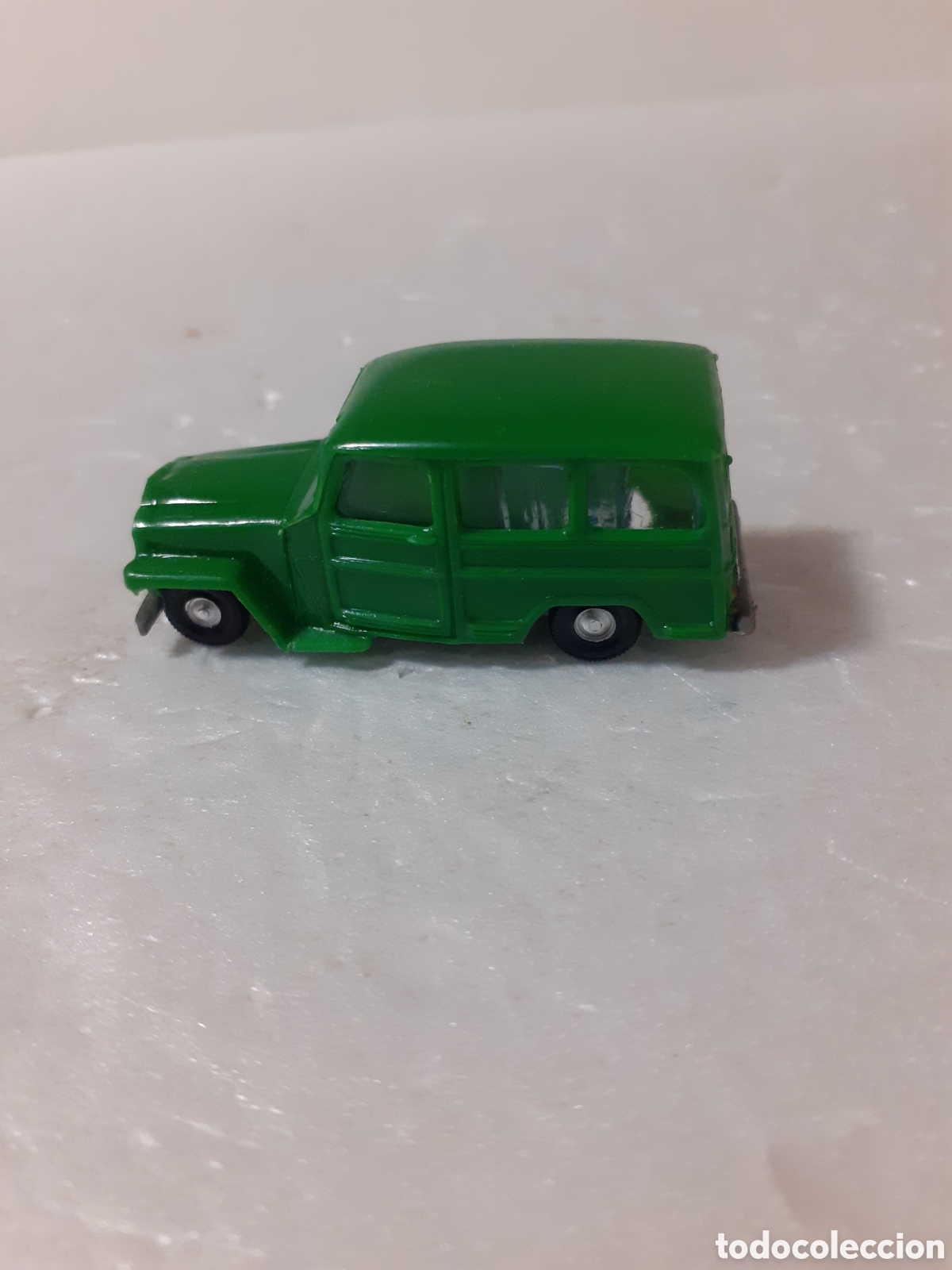 Coches a escala: EKO JEEP WAGON COLOR VERDE - Foto 3