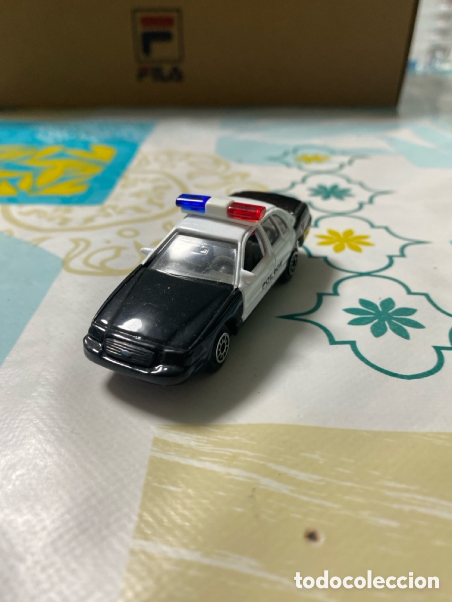 Coches a escala: Coche Ford Crowm Victoria Police escala 1:60 marca Welly