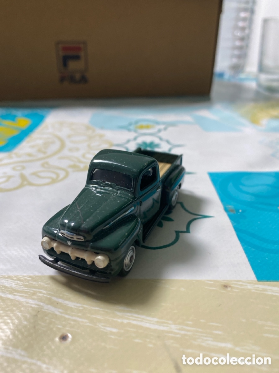Coches a escala: Coche Ford F1 Pickup escala 1:60 marca Welly